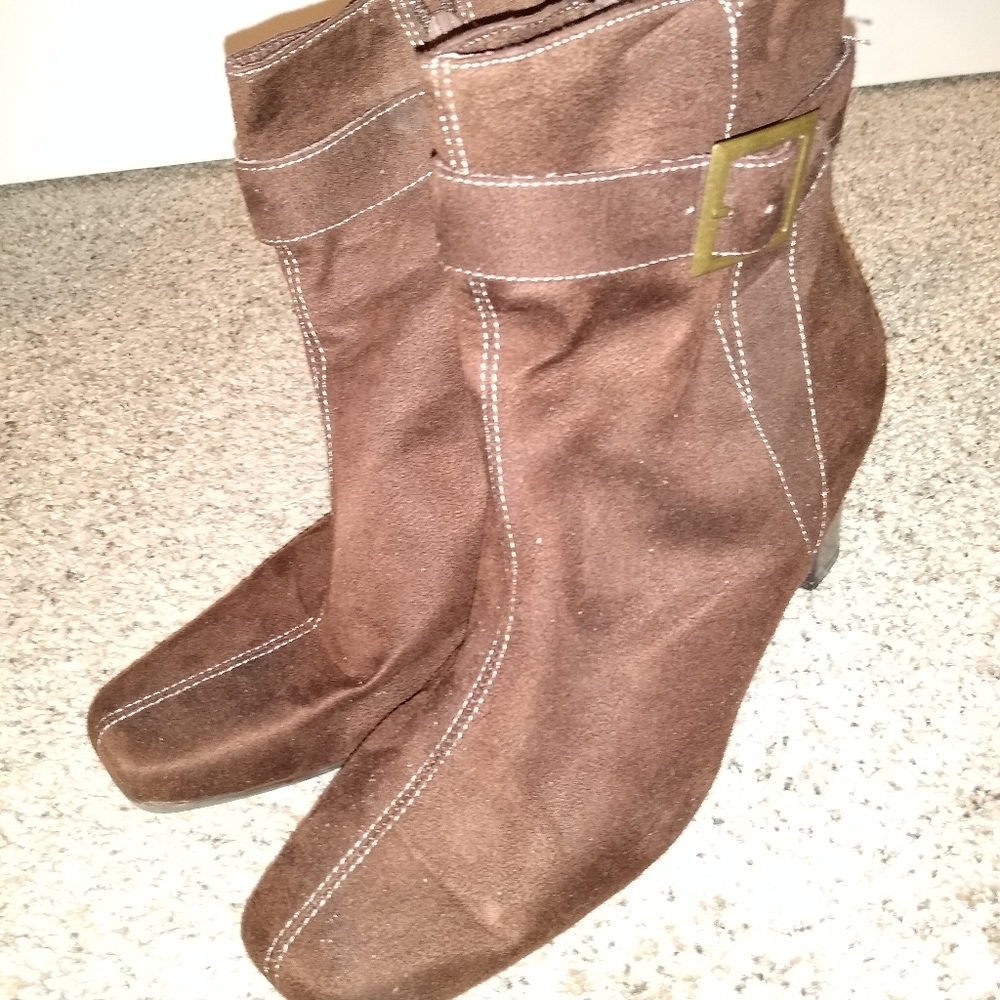 L New Flexisole Brown Ankle Boots w Heels Zip Up w Buckles Lady's 9